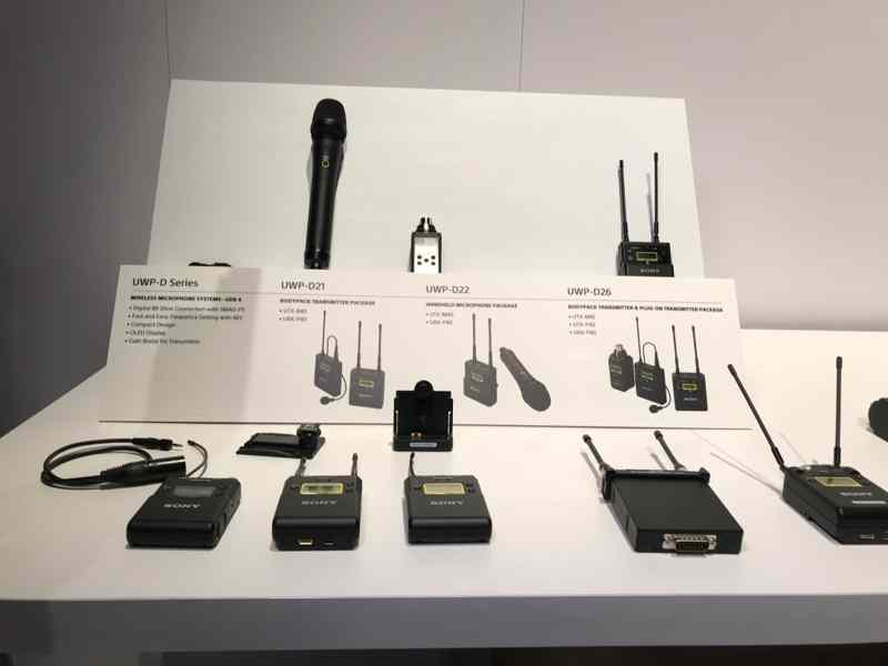 索尼推出新型高品質(zhì)無線麥克風系統(tǒng)UWP-D可對帶有數(shù)字音頻接口MI熱靴的高端XDCAM手持攝錄一體機的連接*1提供支持